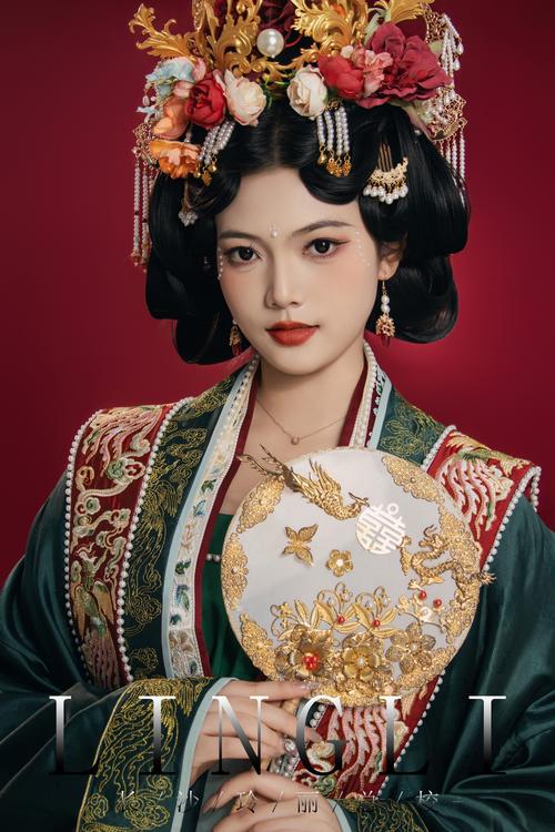 中国风女士发型_古代发型多样象征身份，现代简约个性展现东方美，中性风突破界限，发型展现气质魅力