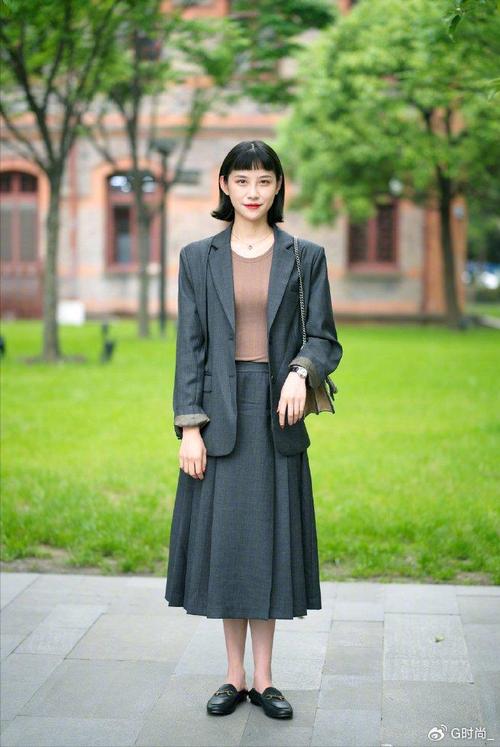长裙搭配图片鞋子_风格场合与个性全攻略