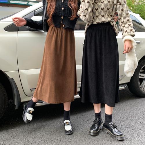 灯芯绒半身裙子搭配什么好看_显瘦复古,秋冬必备! 灯芯绒半身裙子搭配什么好看_显瘦复古,秋冬必备!