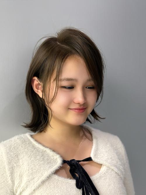 椭圆脸女生发型_短发Bob利落，中长层次佳，长发优雅