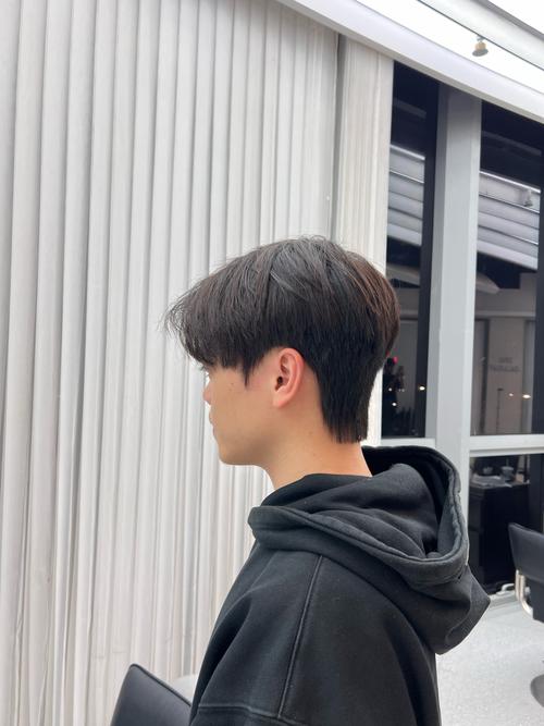 有后脑勺留什么发型好看_后脑勺形状怎么选发型？