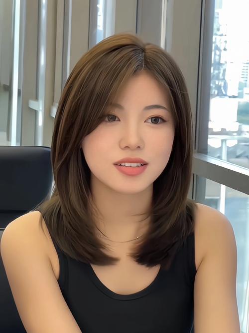 头尖剪什么发型好看_蓬松短发平衡气质