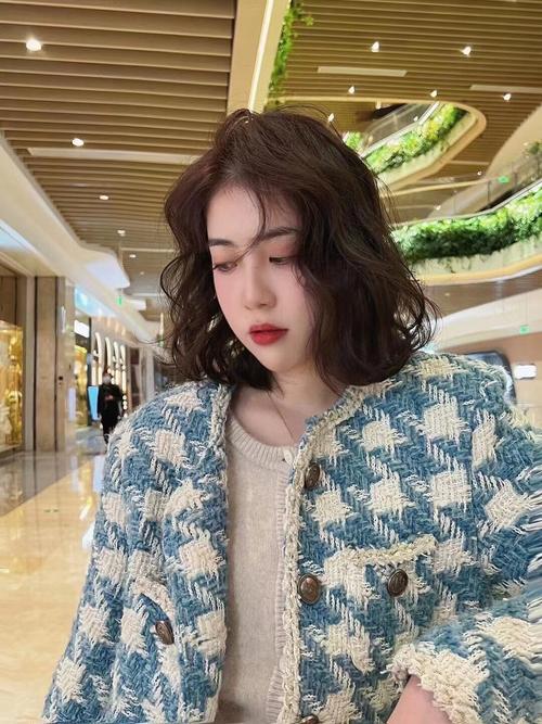 日式清新齐肩卷发_清新甜美,修饰脸型 日式清新齐肩卷发_清新甜美,修饰脸型