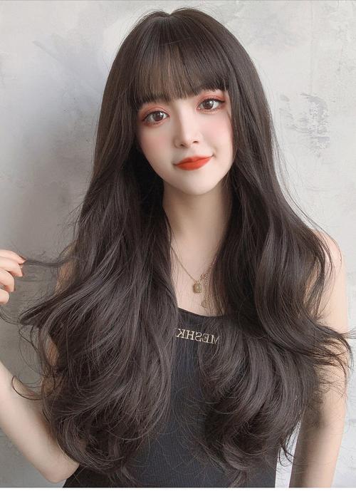 自制大波浪卷发小妙招_自制大波浪卷发教程，修饰脸型显气质