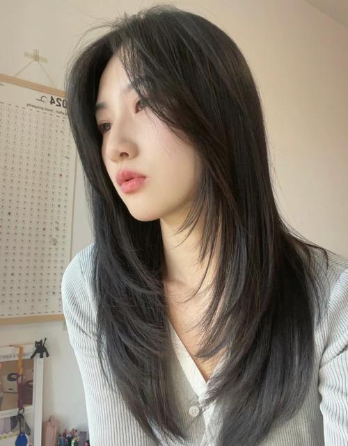 矮个子适合什么发型显高_矮个子女生巧用发型显高挑 矮个子适合什么发型显高_矮个子女生巧用发型显高挑