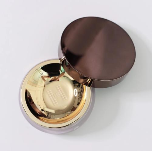 长时间吸入化妆品散粉_长期用散粉危害大？注意通风防呼吸道问题