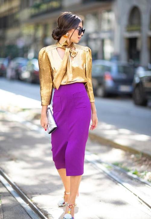 紫色包臀裙配黑色高跟鞋照片_紫色包臀裙配黑丝，优雅自信显气质