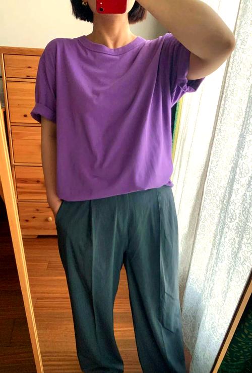 紫色t恤配什么颜色下装_四季风格全解析