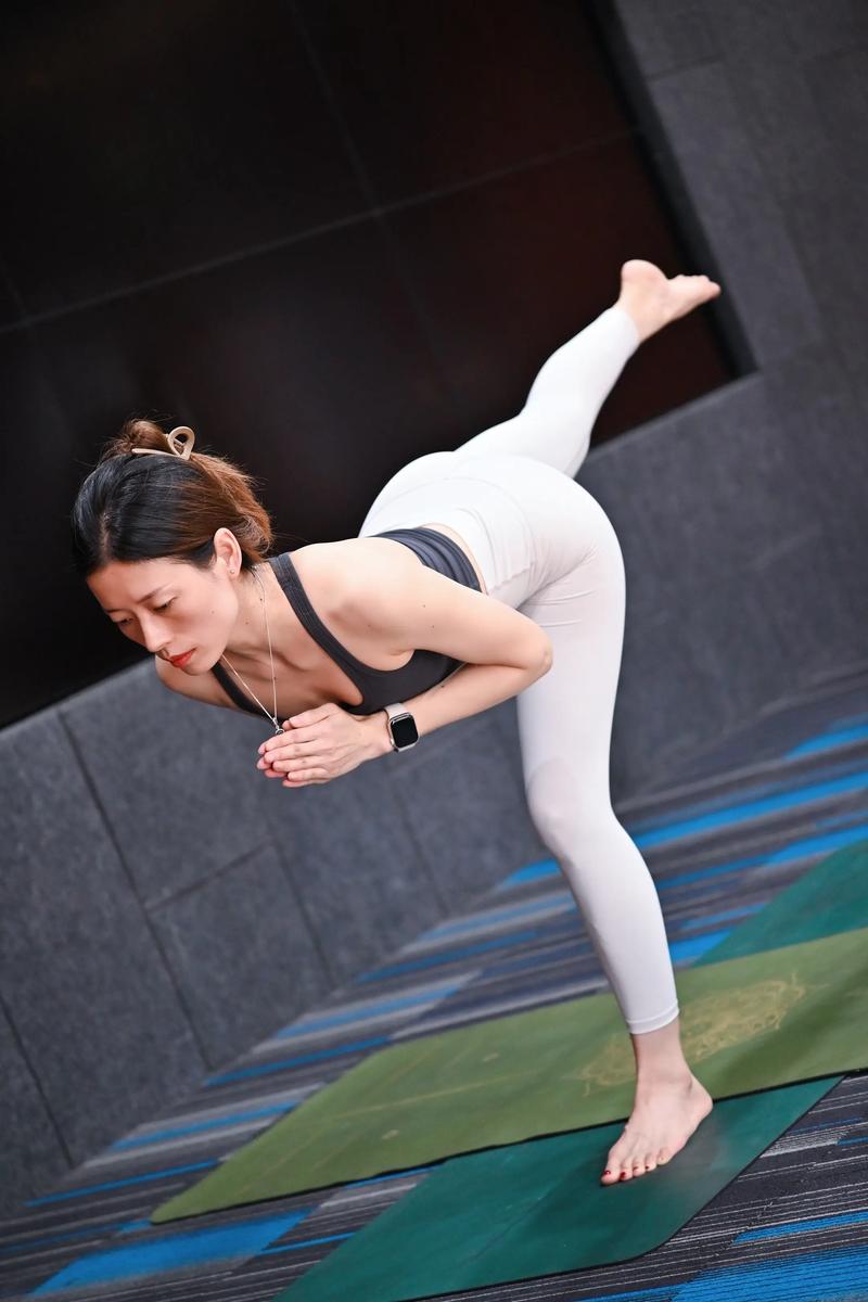 有必要练瑜伽吗_练瑜伽，柔韧健康身心好