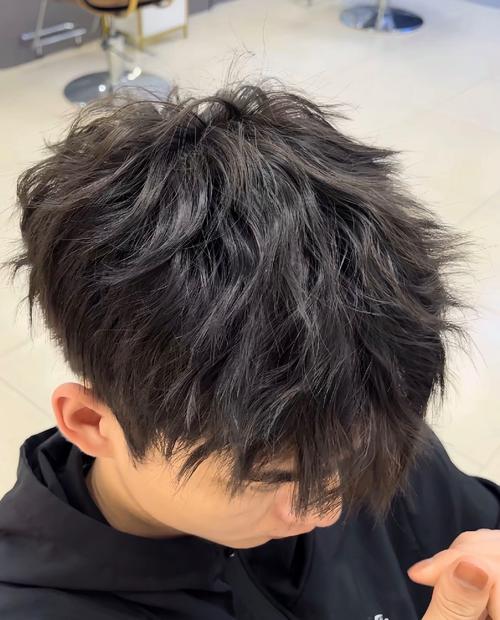 龙抬头适合剪头发吗_二月初二剃龙头，理发添好运！