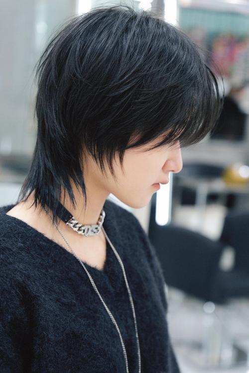 中性t帅气短发发型_中性短发，帅气柔美新选择！