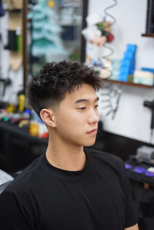 前刺发型好打理吗_百搭易打理,男士时尚新选择 前刺发型好打理吗_百搭易打理,男士时尚新选择