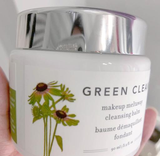 没化妆可以用卸妆膏清洁吗_清洁防晒隔离，干敏皮慎用