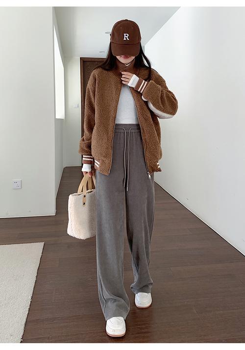 1米5小个子阔腿裤搭配冬季_黑T藏青裤短外套配长款黑白条纹衫搭阔腿裤时尚显瘦