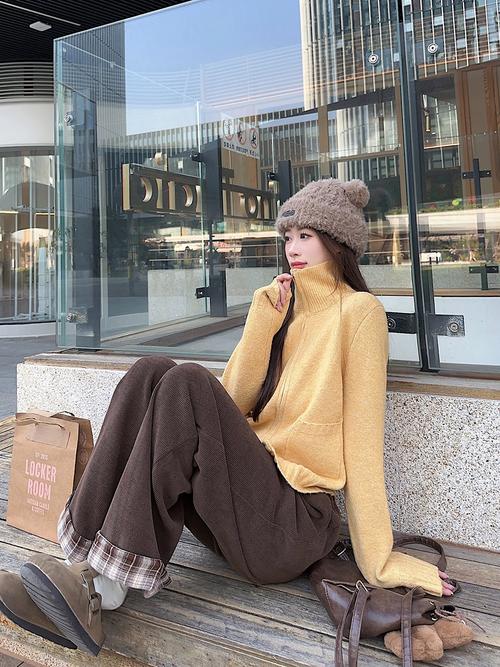 拉链高领毛衣搭配甜美_秋冬百搭保暖，轻松穿出时尚感！