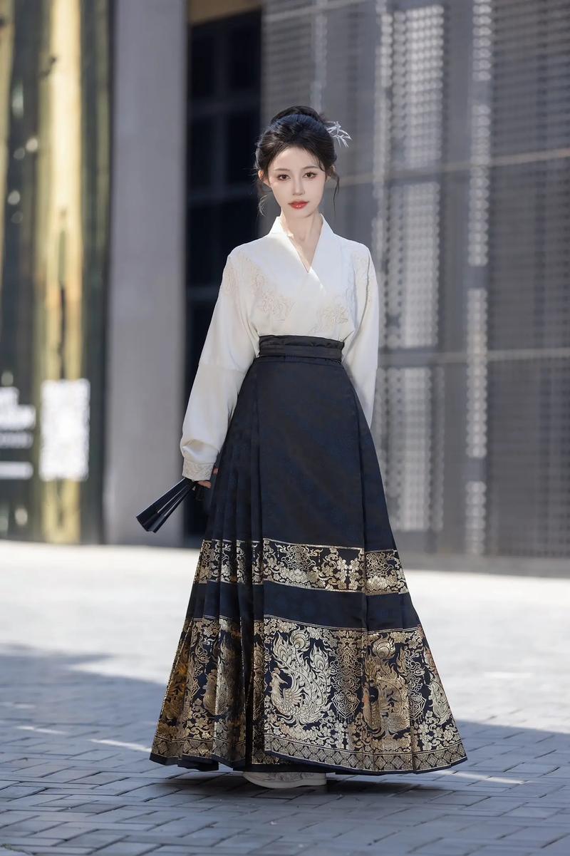 马面裙配什么鞋子合适_马面裙配什么鞋好看？