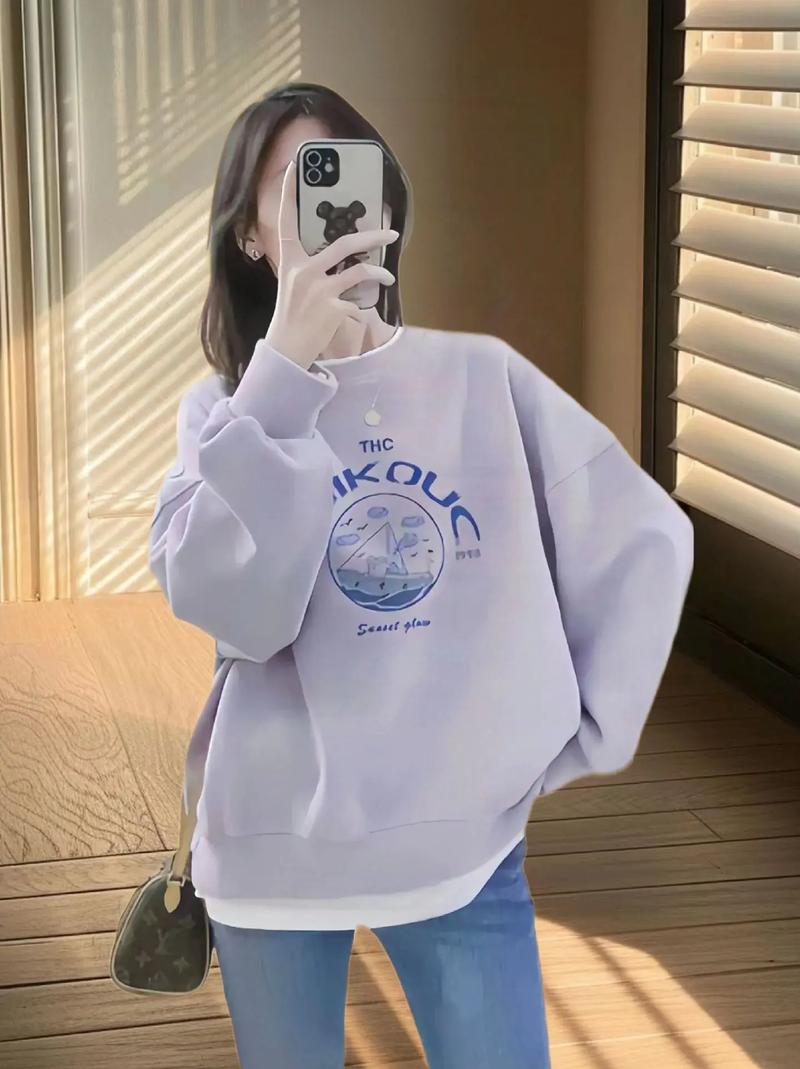 矮胖女生秋冬卫衣搭配_秋冬卫衣穿搭技巧,显高显瘦轻松穿! 矮胖女生秋冬卫衣搭配_秋冬卫衣穿搭技巧,显高显瘦轻松穿!