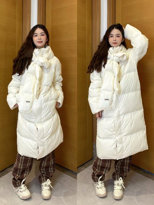 韩系温柔风套装冬少女穿搭_柔和色彩显高级，叠穿保暖又显瘦