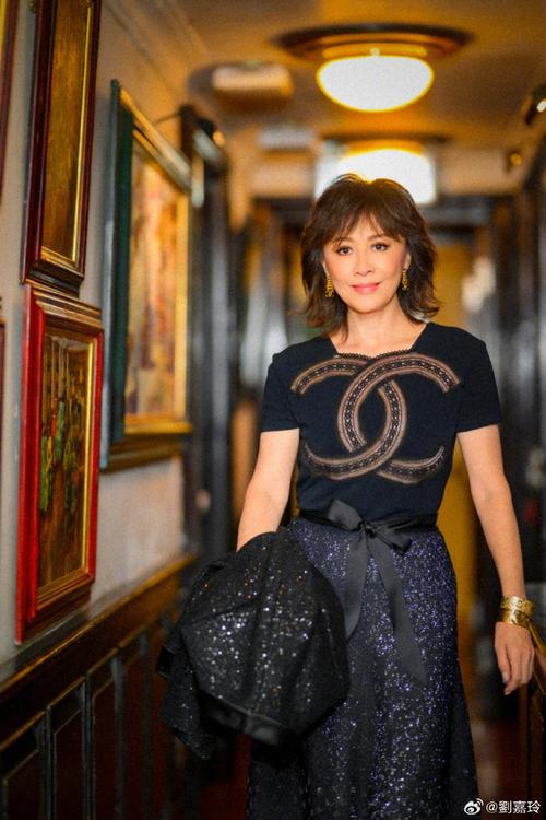 刘嘉玲短发新发型_东方女性经典发型演变