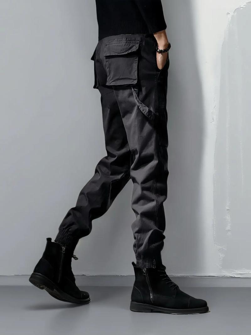 深灰色的工装裤搭配上衣_深灰工装裤百搭实用，轻松穿出多种风格