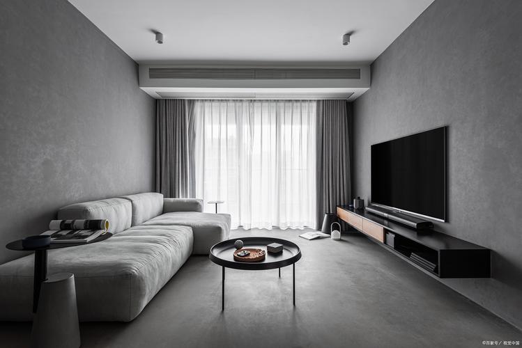 深灰色的三个最佳配色_深灰色百搭显气质，与白黑蓝配出高级感！