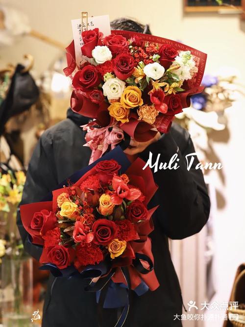 探花白色衣服搭配红色连衣裙_白衬衣搭红包臀裙，高腰显高挑显气质