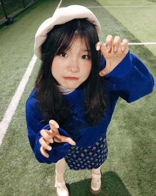 贝雷帽可以搭配卫衣吗_贝雷帽配卫衣 时尚百搭显活力 贝雷帽可以搭配卫衣吗_贝雷帽配卫衣 时尚百搭显活力