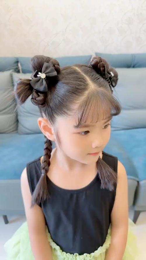 九岁女孩发型_九岁女童五种俏皮发型，灵动个性，唤起童年回忆