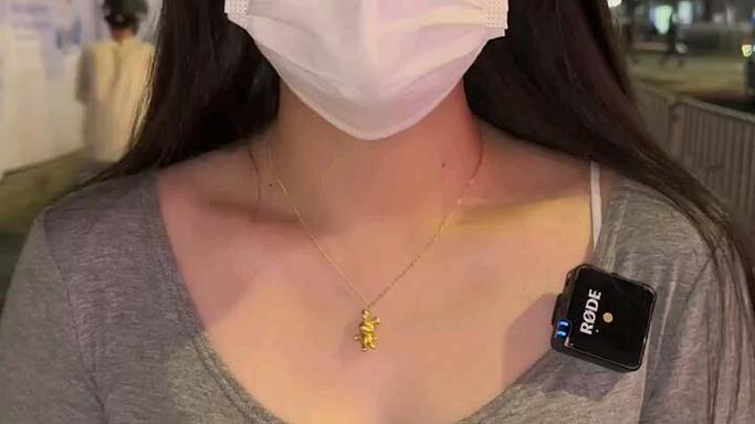 戴手表妻子烫头发暴露身份_潜伏特务因手表烫头被捕枪决