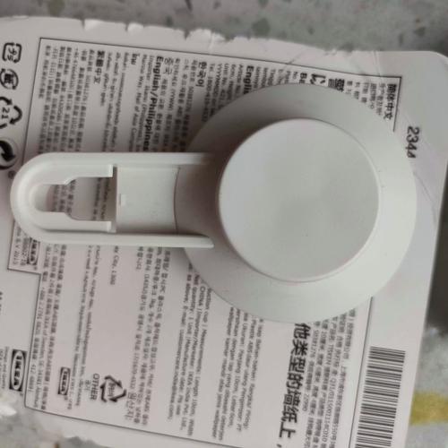宜家吸盘挂钩使用方法_墙面强力吸盘，干洁适用，吸附稳固