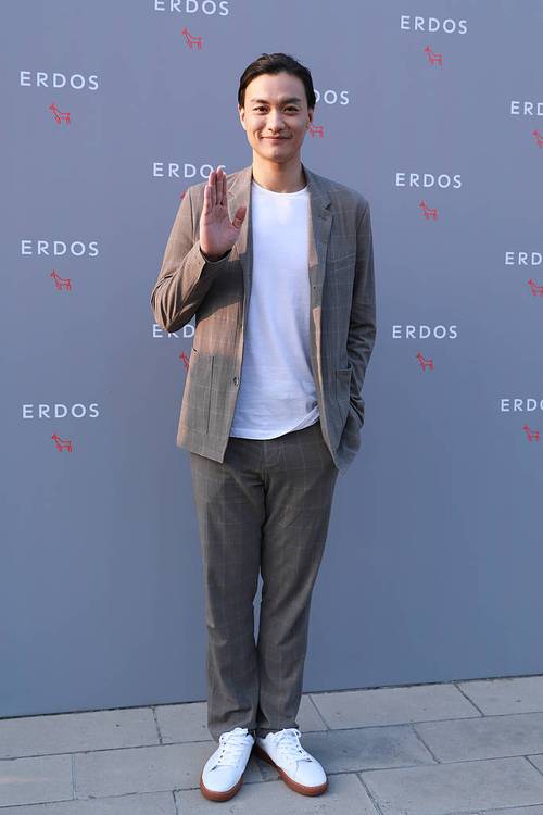 周一围的全部发型照片赵泰是谁_周一围光头造型帅出新高度,演艺路蜕变获期待 周一围的全部发型照片赵泰是谁_周一围光头造型帅出新高度,演艺路蜕变获期待