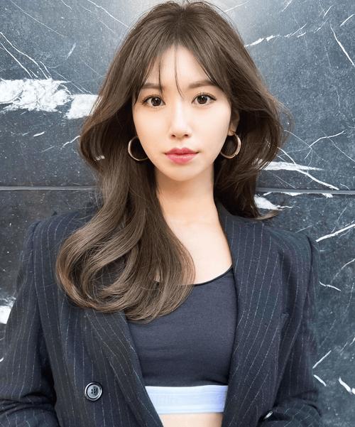 气场强大的女人发型_发型显气场！盘发短发长发选对就自信