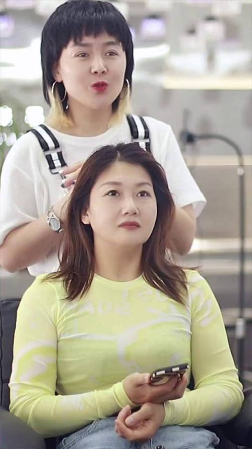 头部上宽下窄适合什么发型_宽头顶挑发型,柔化头顶显脸小 头部上宽下窄适合什么发型_宽头顶挑发型,柔化头顶显脸小