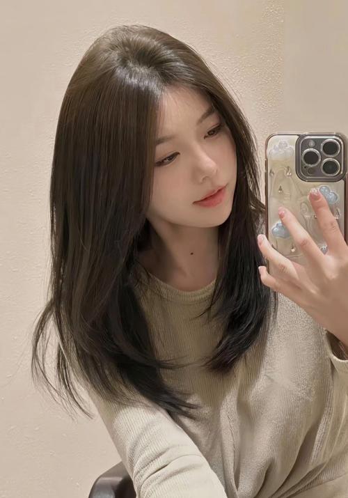 翠发发型女_发型多样，显气质，职场时尚选韩范