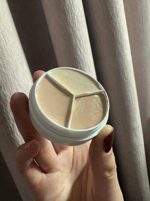 超遮色斑的遮瑕膏_美宝莲贝玲妃谜尚遮瑕推荐