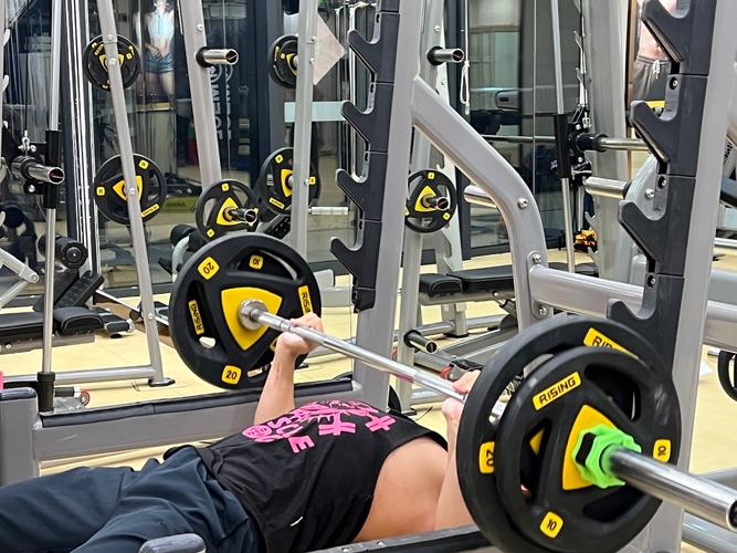 董子健身世_从影帝到商界新贵，实力破除星二代标签