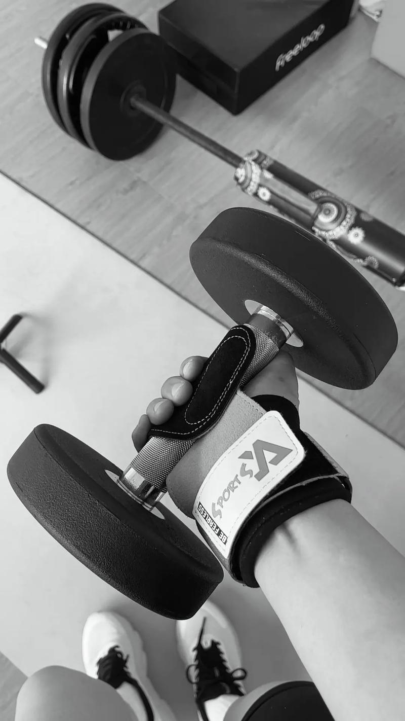 拿在手上的健身器材_便携健身好帮手，增强臂力，促进骨骼发育