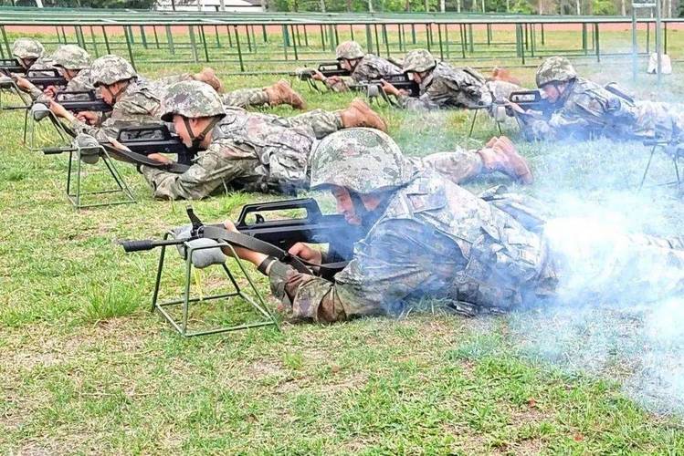 新兵射击训练五步法_站姿瞄准呼吸扣扳机 新兵射击训练五步法_站姿瞄准呼吸扣扳机
