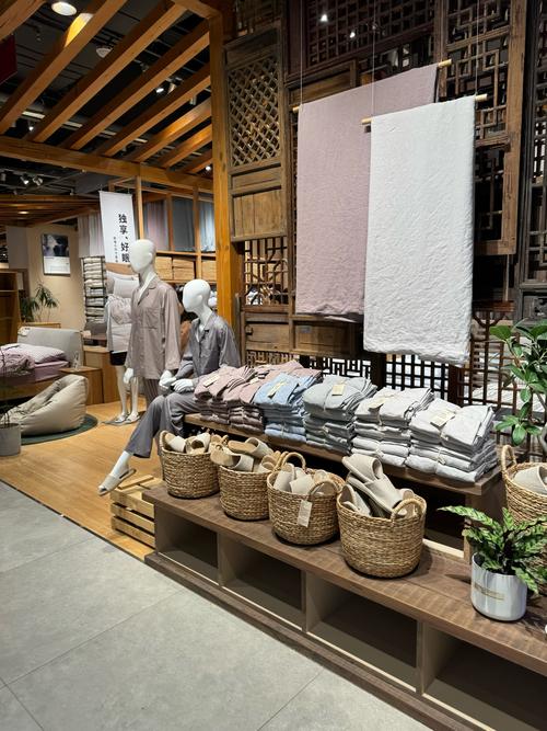 无印良品睡衣展台搭配_简约舒适,放松体验 无印良品睡衣展台搭配_简约舒适,放松体验