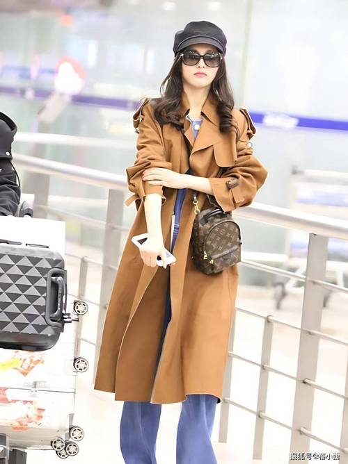 唐嫣冬季穿搭的生活照_保暖又时髦,毛衣+阔腿裤太会了! 唐嫣冬季穿搭的生活照_保暖又时髦,毛衣+阔腿裤太会了!