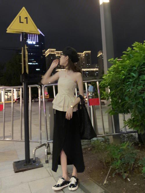 姬小满开叉裙穿搭注意事项_开叉裙穿出优雅,细节决定成败! 姬小满开叉裙穿搭注意事项_开叉裙穿出优雅,细节决定成败!