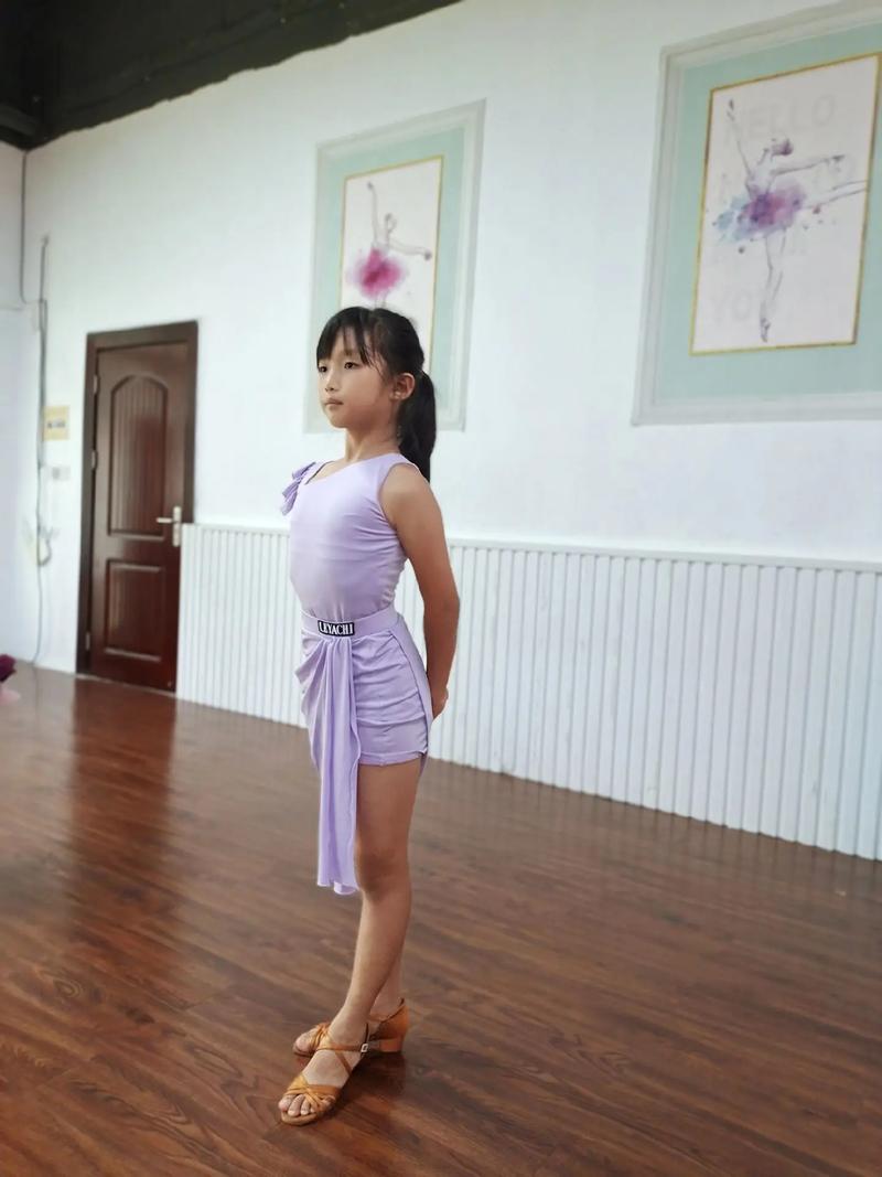 练拉丁舞出水了怎么办_拉丁舞出水？别慌，这样处理最妙！