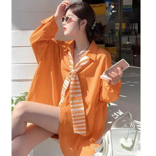 浅橙色适合多大年龄穿_橙色穿搭，打破年龄界限显个性