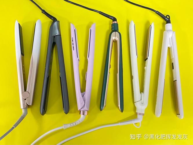 常用卷发棒伤头发吗_卷发棒伤发怎么办？正确使用保住秀发