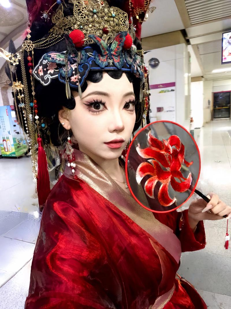 女扮男装化妆教程_女妆男扮硬朗妆容教程 女扮男装化妆教程_女妆男扮硬朗妆容教程