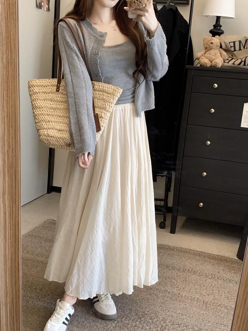 穿棉麻半身长裙的最佳搭配_舒适百搭，时尚必备！