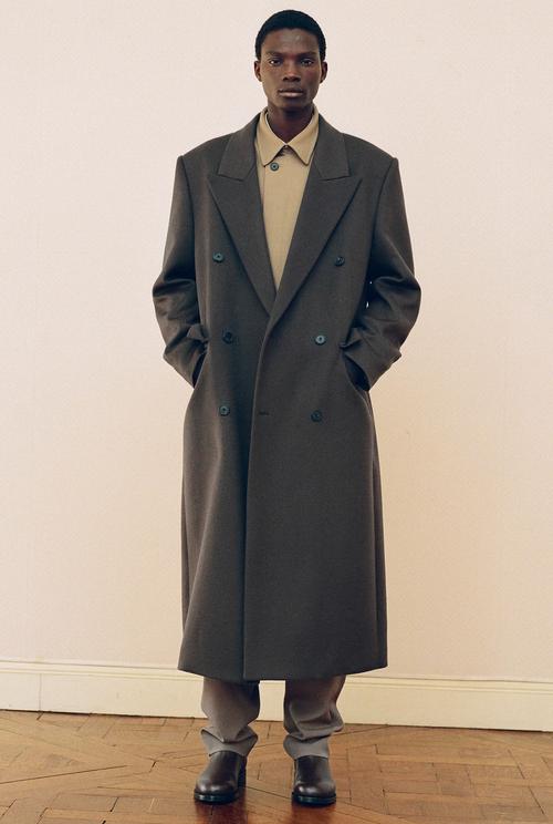 男羊绒大衣最佳搭配_优雅休闲一衣多穿！