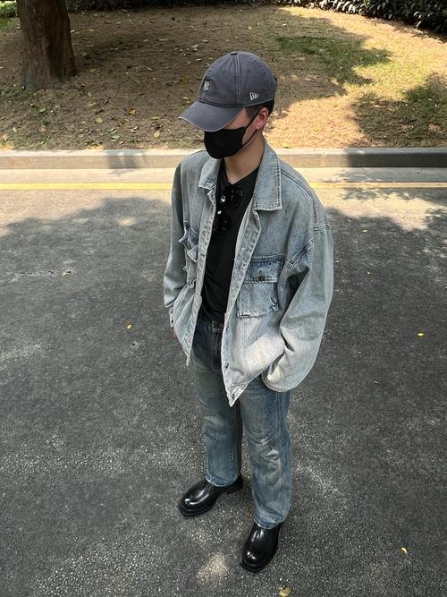 德比鞋怎么搭配裤子_德比鞋百搭，配裤有讲究，显高又时尚