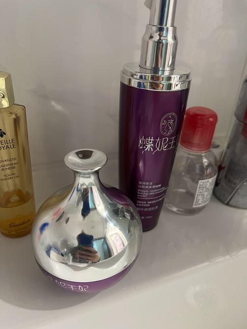 妮琳卡化妆品_妮琳卡抗皱修护，深层滋养焕光采