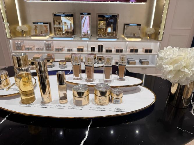 玩奢化妆品怎么样_天然温和，持久服帖，油皮干皮都友好